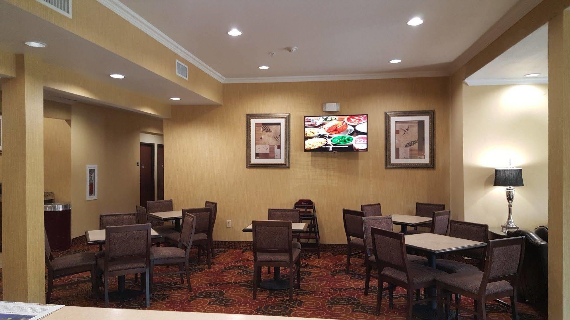 Microtel Inn & Suites By Wyndham Corpus Christi/Aransas Pass Exterior photo
